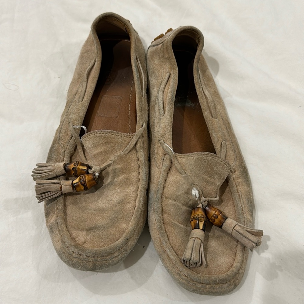 Gucci beige loafer